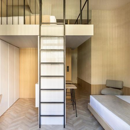 Hotel The Newel Psychiko Atene Esterno foto A ladder leading to a mezzanine